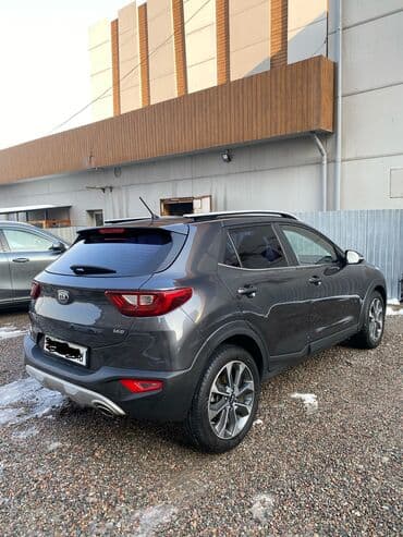кия спортеж: Kia Stonic: 2017 г., 1.6 л, Автомат, Дизель, Хэтчбэк — 3