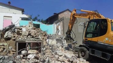 дом на снос: 300 м², 11 комнат, Забор, огорожен — 3