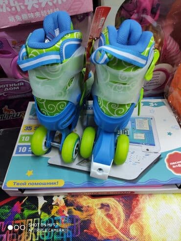 продаю ролик: Новые оригинальные ролики в полном комплекте есть размеры. доставку — 4