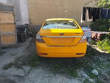 Hyundai Solaris: 2012 г., Седан — 1