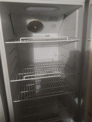 Холодильные витрины: Для напитков, Для молочных продуктов, Б/у — 7