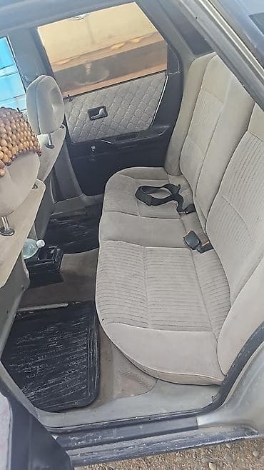 Унаа: Audi 80: 1992 г., 2 л, Кол менен иштөөчү, Бензин, Седан — 7