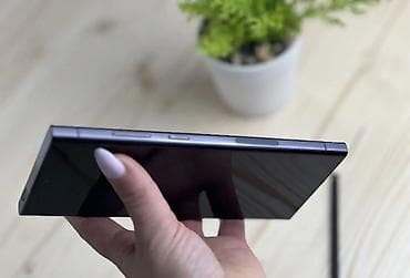 red megic: Samsung Galaxy S23 Ultra, Б/у, 256 ГБ, цвет - Черный, 1 SIM, eSIM — 4