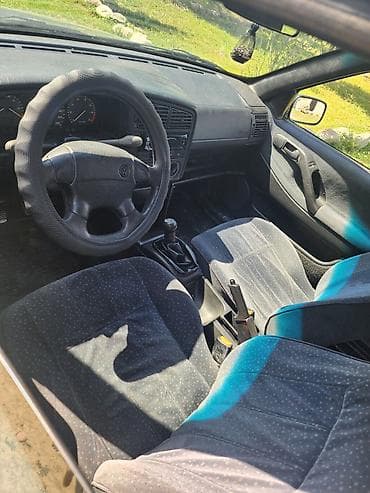 купить авто в токмаке: Volkswagen Passat: 1996 г., 1.8 л, Механика, Бензин, Универсал — 3