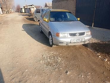 Унаа: Volkswagen Polo: 1999 г., 1.6 л, Кол менен иштөөчү, Бензин, Хетчбек — 2
