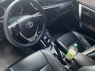 Продажа авто: Toyota Corolla: 2019 г., 1.8 л, Автомат, Гибрид, Седан — 4
