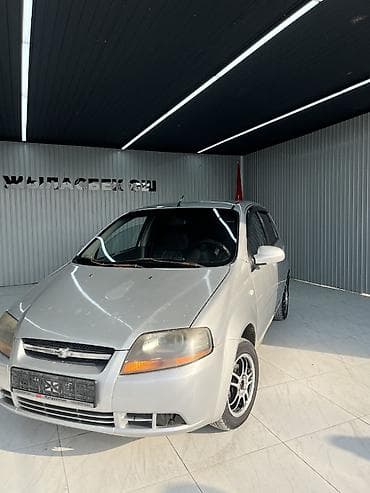 Chevrolet Aveo: 2006 г., 1.6 л, Механика, Бензин, Хэтчбэк
