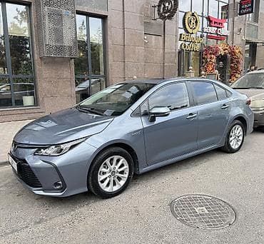 coroll: Toyota Corolla: 2021 г., 1.8 л, Вариатор, Гибрид, Седан — 6