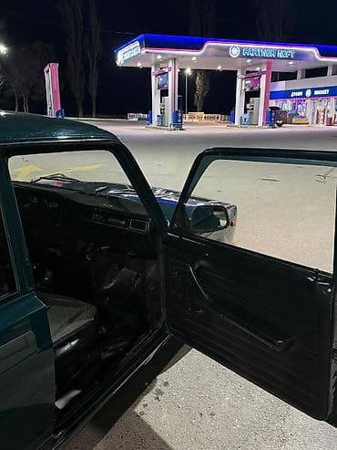 иж 4: ВАЗ (ЛАДА) 2107: 2006 г., 1.6 л, Механика, Бензин, Седан — 10