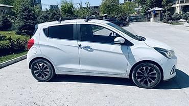 mini cuper: Chevrolet Spark: 2016 г., Автомат, Хэтчбэк — 5