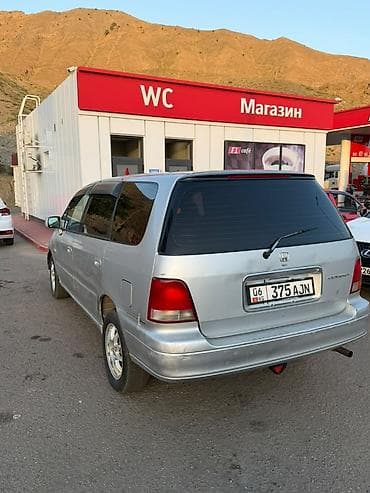 g comp: Honda Shuttle: 1996 г., Минивэн — 6
