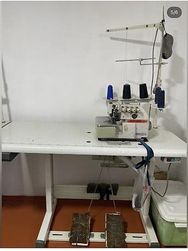 Продается машинка Оверлок,Питинитка 
Без дефектов, хорошо работает