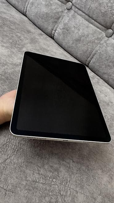Планшеты: Планшет, Apple, память 128 ГБ, 10" - 11", Wi-Fi, Б/у, Классический цвет - Серебристый — 3