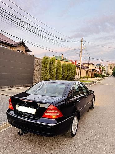 брала дорого: Mercedes-Benz C-Class: 2000 г., 2.4 л, Автомат — 3