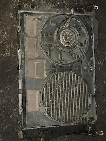 Автозапчасти: Оригинальный контрактный из Европы б/у радиатор охлаждения на Ауди С4 — 1