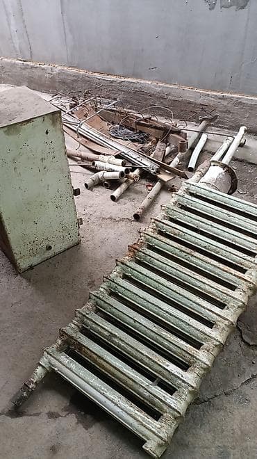Продаю металлалом Старые металлические элементы для металлалома