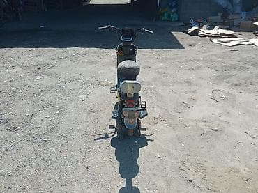 es 2020: Электроскутер/электромопед с передней корзиной - Компоновка: низкая — 2