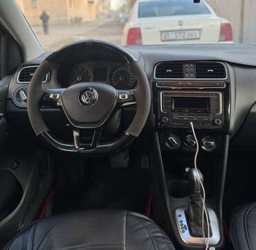 vw vento: Volkswagen Polo: 2017 г., Автомат, Седан — 5