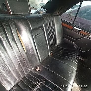 mazda mx5: Mercedes-Benz W124: 2026 г., Бензин, Седан — 5