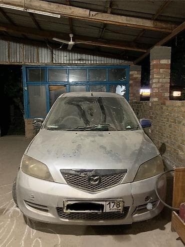 Mazda Demio: 2003 г., 1.3 л, Автомат, Бензин, Хэтчбэк
