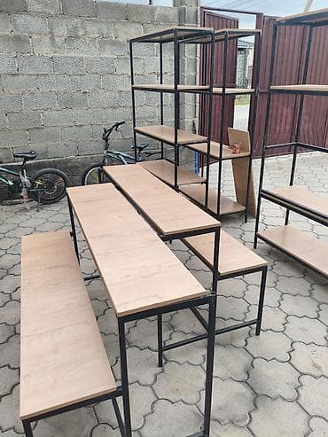 Торговые стеллажи и прилавки из металла с деревянными полками - — 2