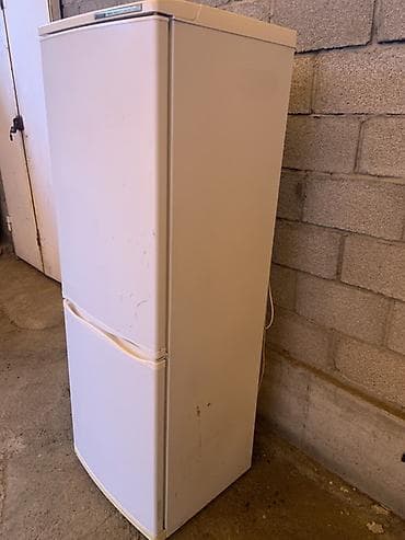 матор холодильник: Холодильник Atlant, Б/у, Двухкамерный, De frost (капельный), 60 * 175 * 60 — 4