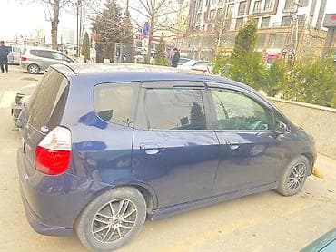 fort focus: Honda Fit: 2002 г., 1.3 л, Автомат, Бензин, Хэтчбэк — 5