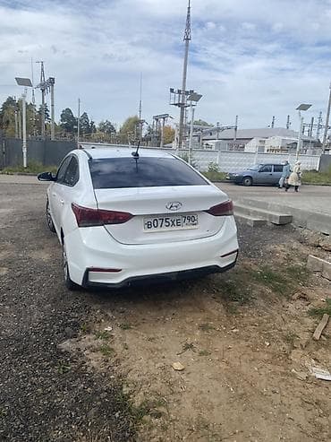 Hyundai Solaris: 2017 г., 1.4 л, Бензин, Седан — 9