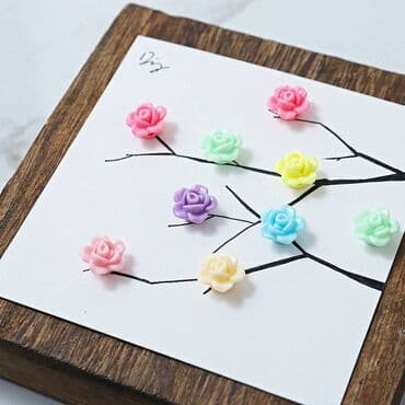 сколько стоит алиса: Бусины (акрил) форма розочки с прямым отверстием, диаметр 1 розочки — 3