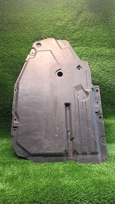 bmw e36: Защита топливного бака Е70 7 158 406 Год 2008 В отличном состоянии — 4