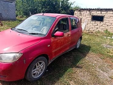 Mazda Verisa: 2004 г., 1.3 л, Кол менен иштөөчү, Бензин, Хетчбек — 1