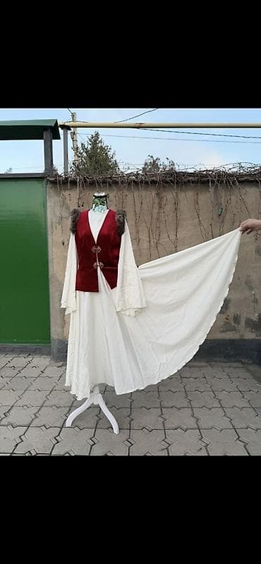 Улуттук кийим, Аял lalafo.kg да Улуттук кийим, Аял