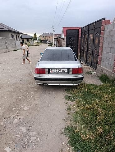 150000: Audi : 1990 г., 2 л, Механика, Бензин, Седан — 4