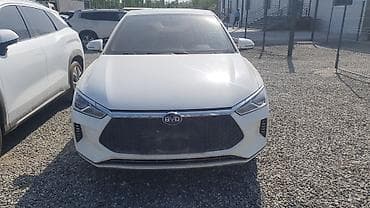 BYD E2: 2021 г., Автомат, Гибрид, Кроссовер at lalafo.kg BYD E2: 2021 г., Автомат, Гибрид, Кроссовер