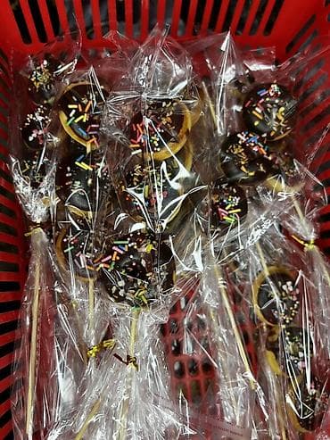 h 4: Пончики 🍩 🍩 30 сом
Принимаю заказы — 1