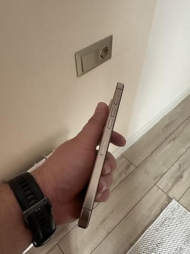 note 9s 128: IPhone 16 Pro Max, Б/у, 512 ГБ, Золотой — 5