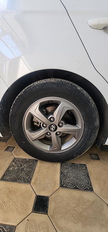 e38 bmw: Литые Диски R 15 Hyundai, Комплект, отверстий - 5, Б/у — 3