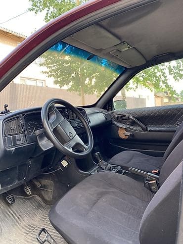 Volkswagen: Volkswagen Passat: 1989 г., Механика, Газ, Седан — 4