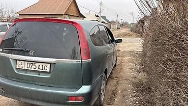 Honda Stream: 2002 г., 2 л, Минивэн