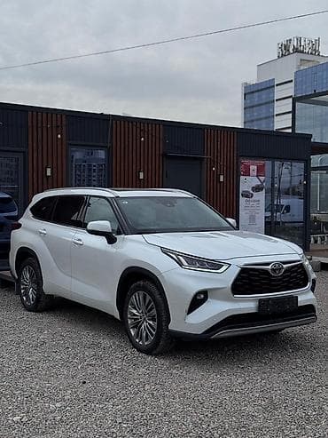 lend cruizer: Toyota Highlander: 2024 г., 2 л, Автомат, Бензин, Кроссовер — 2