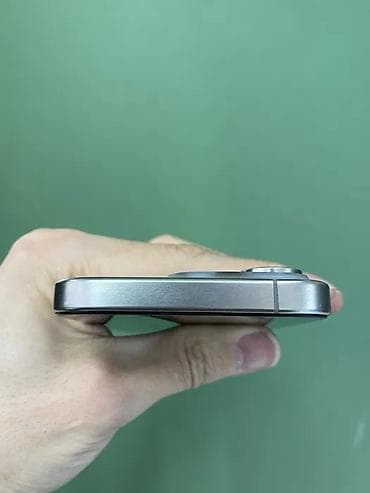 iphone 13 pro ma: IPhone 15 Pro, Б/у, 256 ГБ, Natural Titanium, Зарядное устройство, Защитное стекло, Чехол, 87 % — 3