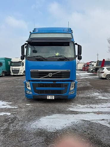 фура купить: Тягач, Volvo, 2011 г., Тентованный — 1