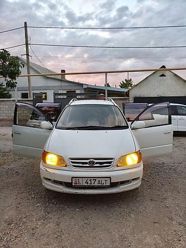 матор спринтера: Toyota Ipsum: 2001 г., 2 л, Автомат, Бензин, Минивэн — 1