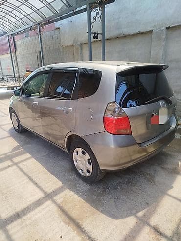 Транспорт: Honda Fit: 2004 г., 1.3 л, Автомат, Бензин, Хэтчбэк — 4