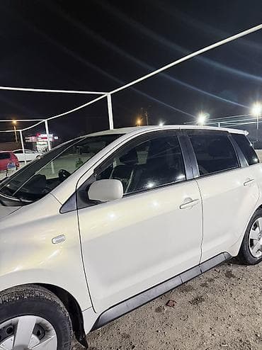 Продажа авто: Компактный TOYOTA IST, 2003, жемчужно-белого цвета Основные — 4