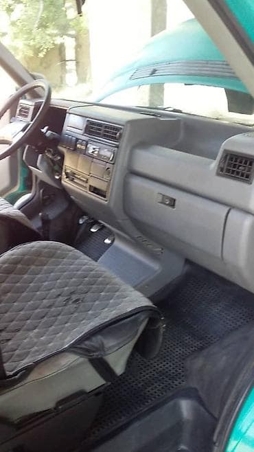 mini refrigerator: Volkswagen Transporter: 1991 г. — 6