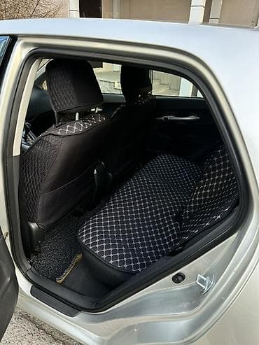 toyota auris: Toyota Auris: 2008 г., 1.6 л, Робот, Бензин, Хэтчбэк — 9