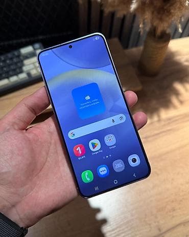 sim: Samsung Galaxy S24+, Б/у, 256 ГБ, цвет - Синий, В рассрочку, eSIM — 1