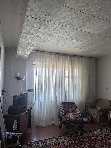 обмен жилья: 1 комната, 37 м², 104 серия, 3 этаж, Старый ремонт — 5