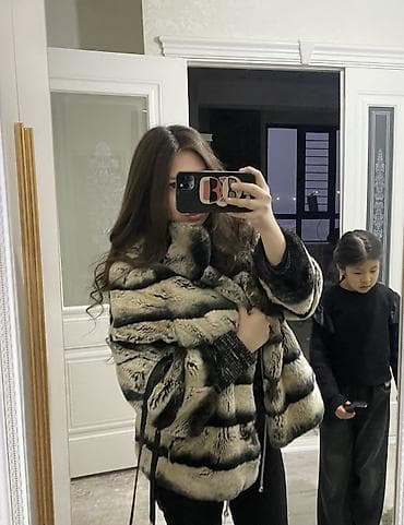 Шубы: Шуба из соболь 100 % мех - Цвет: светло-бежевый с контрастными — 1